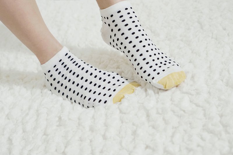 Black little yellow candy socks - Socks - Cotton & Hemp White