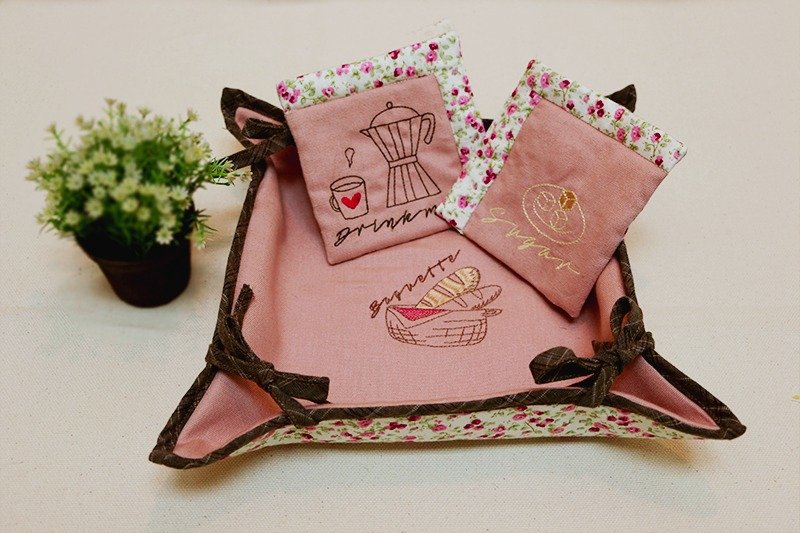 [雅緻刺繡置物盒組] 下午茶/點心盒/禮品 - 碟子/醬料碟/醬油碟 - 繡線 粉紅色