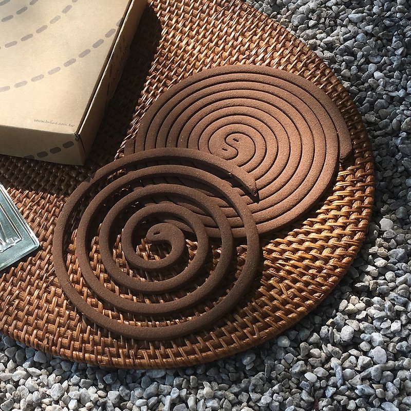 Natural Herbal Mosquito Coil / Mosquito Repellent Coil_Fair Trade - ผลิตภัณฑ์กันยุง - พืช/ดอกไม้ สีนำ้ตาล