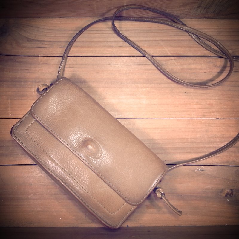 [Bones] Longchamp long caramel-colored leather dorsal cramping small square package genuine antique print bag Vintage - กระเป๋าแมสเซนเจอร์ - หนังแท้ สีนำ้ตาล