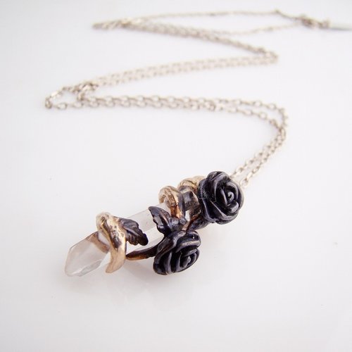 MAFIA JEWELRY White bronze roses pendant with clear quartz stone and oxidized antique color