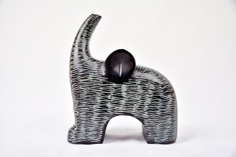 Candlestick _ _ sculptured stone elephant fair trade - Candles & Candle Holders - Gemstone Black