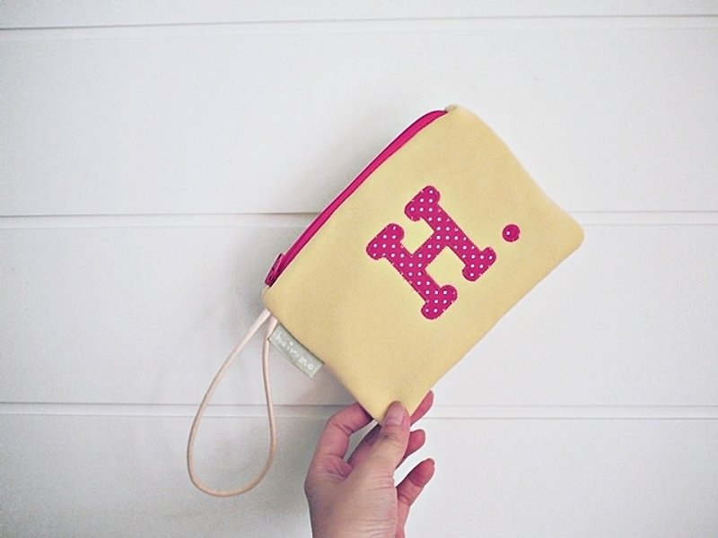hairmo. Only one letter Clutch / Cosmetic / Action Power set - yellow - Clutch Bags - Other Materials Yellow