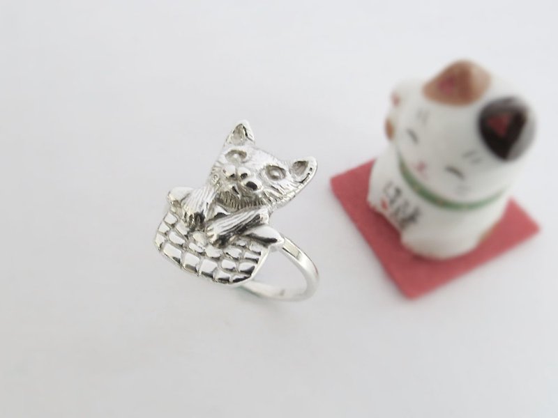 Curious cat (925 sterling silver animal ring) - C percent handmade jewelry - แหวนทั่วไป - โลหะ สีเทา