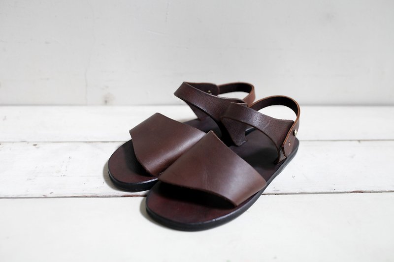 OMAKE full leather sandals flake arc - รองเท้ารัดส้น - งานปัก สีนำ้ตาล
