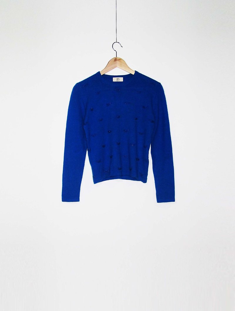 Wahr_ blue beads sweater - สเวตเตอร์ผู้หญิง - วัสดุอื่นๆ สีน้ำเงิน