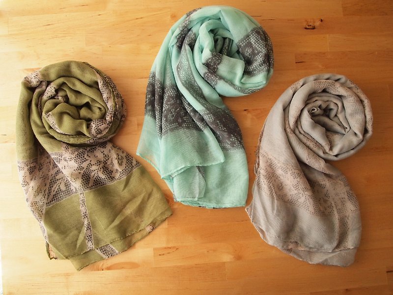 purin select shop 蕾絲圖騰柔美絲巾 (亮綠一條) - スカーフ - その他の素材 多色