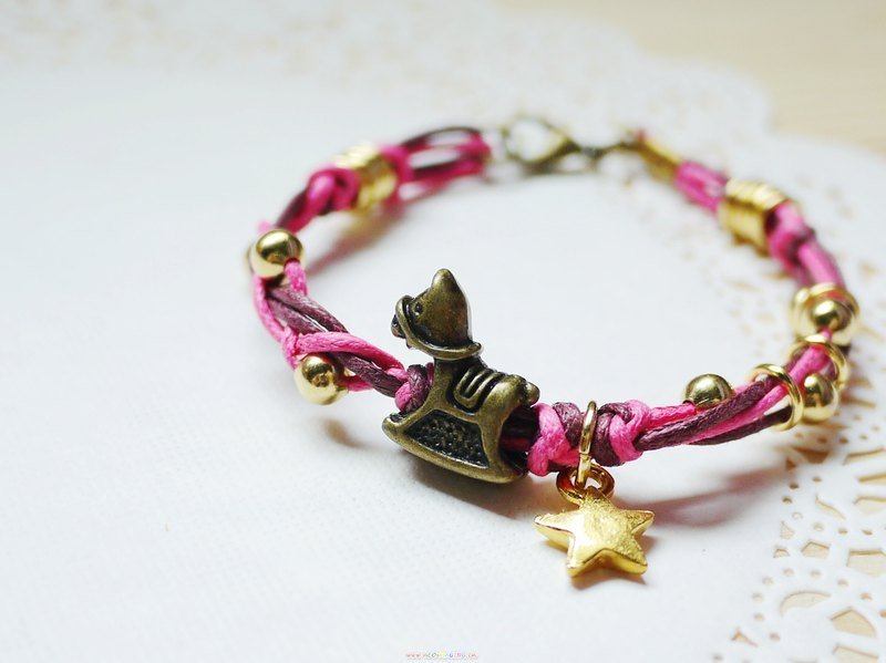 Paris. Handmade happiness. Pandora bracelet braided ZAKKA universe. Trojan. Pink line - Bracelets - Other Metals Red