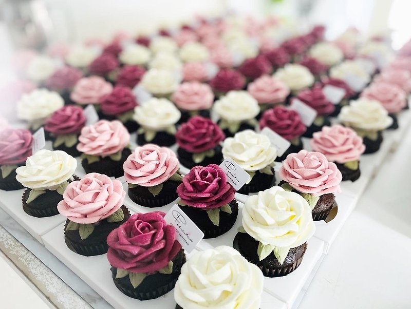 Felicitas Pâtissérie 玫瑰花造型杯子蛋糕3入裝2組 - 其他 - 新鮮食材 粉紅色