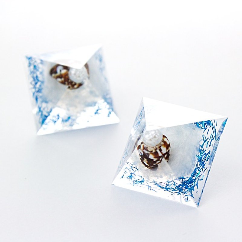 Pyramid earrings (Beach) - Earrings & Clip-ons - Other Materials Blue