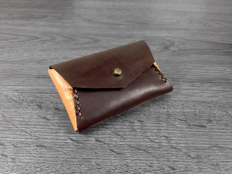 MICO 手縫皮革信封小皮夾(焦茶拼淺茶) - 長短皮夾/錢包 - 真皮 咖啡色