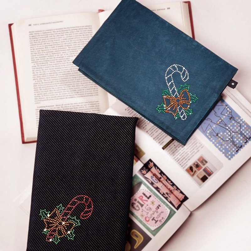 [GFSD] Rhinestone Boutique-Full of Christmas Spirit [Sweet Walking Stick] Book Clothing - ปกหนังสือ - วัสดุอื่นๆ สีนำ้ตาล