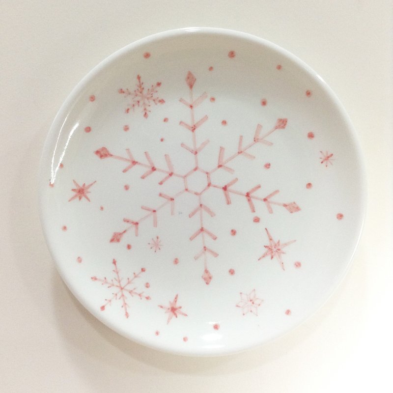 Snow flakes/pink-[stock] Christmas hand-painted 6-inch cake pan [Christmas/Christmas gifts/exchange gifts] - จานเล็ก - เครื่องลายคราม สึชมพู