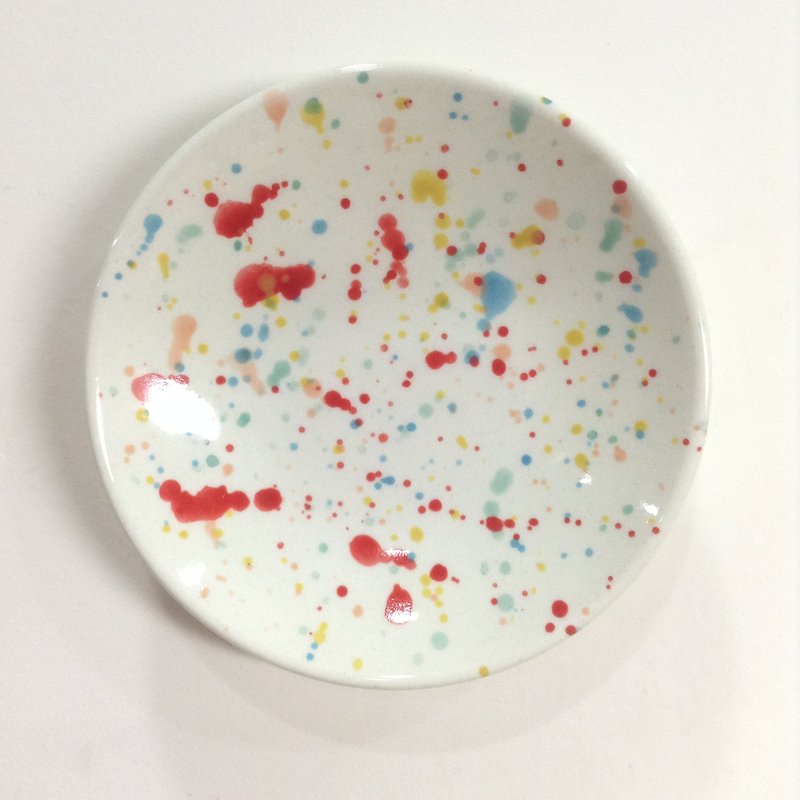 Magenta color point - painted saucer - จานเล็ก - เครื่องลายคราม หลากหลายสี