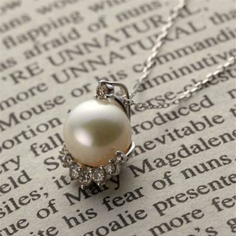 [Necklace] K10WG + Diamond + freshwater pearl of Petit jewelry necklace / FirstN02 - Necklaces - Other Metals White