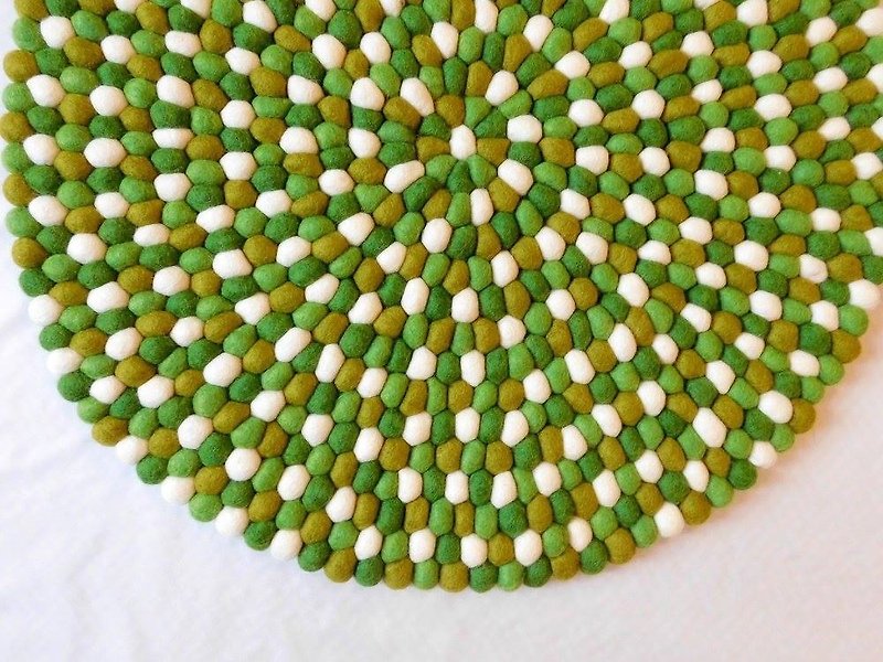 咩咩屋-wool felt ball seat cushion (60 cm in diameter) - Rugs & Floor Mats - Wool Green