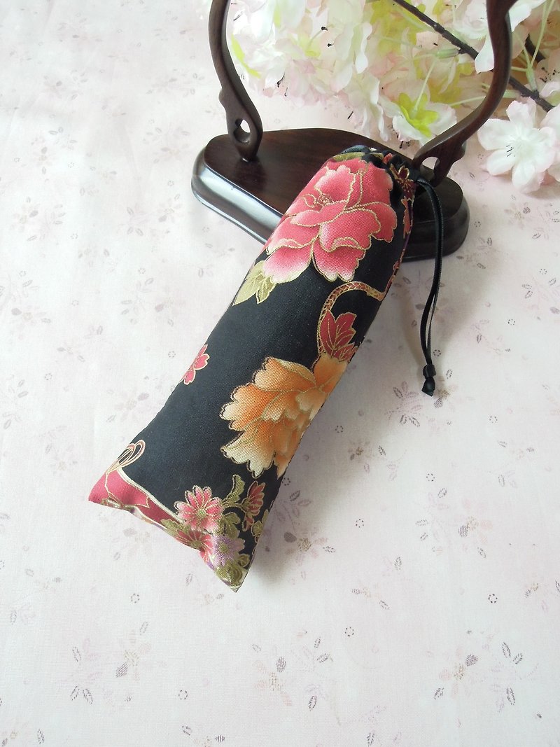 "Toruyun Pavilion" black-bottomed flowers and wind handmade hairpin bag - Hair Accessories - Other Materials 