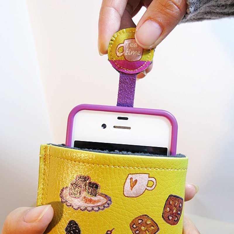 [Clear Product] Phone Bag / Card Holder Picture of Nordic Afternoon Tea - เคส/ซองมือถือ - หนังเทียม สีส้ม