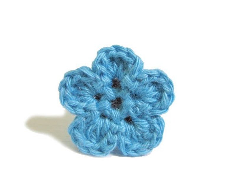 Hand-woven ring sky blue flowers - แหวนทั่วไป - วัสดุอื่นๆ สีน้ำเงิน