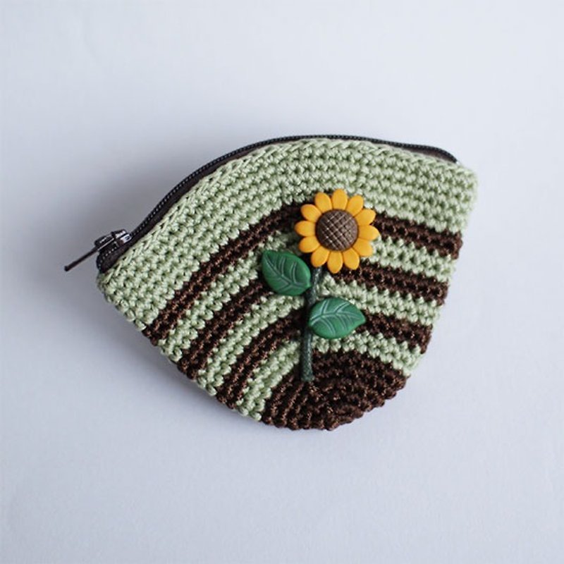 Hand-Knitted Purse--Hill Sunflower - กระเป๋าใส่เหรียญ - วัสดุอื่นๆ สีเขียว