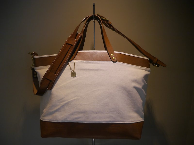 [YuYu] Supermodel Zhang Jiayu's own brand-Weekday Bag brown - Handbags & Totes - Genuine Leather 