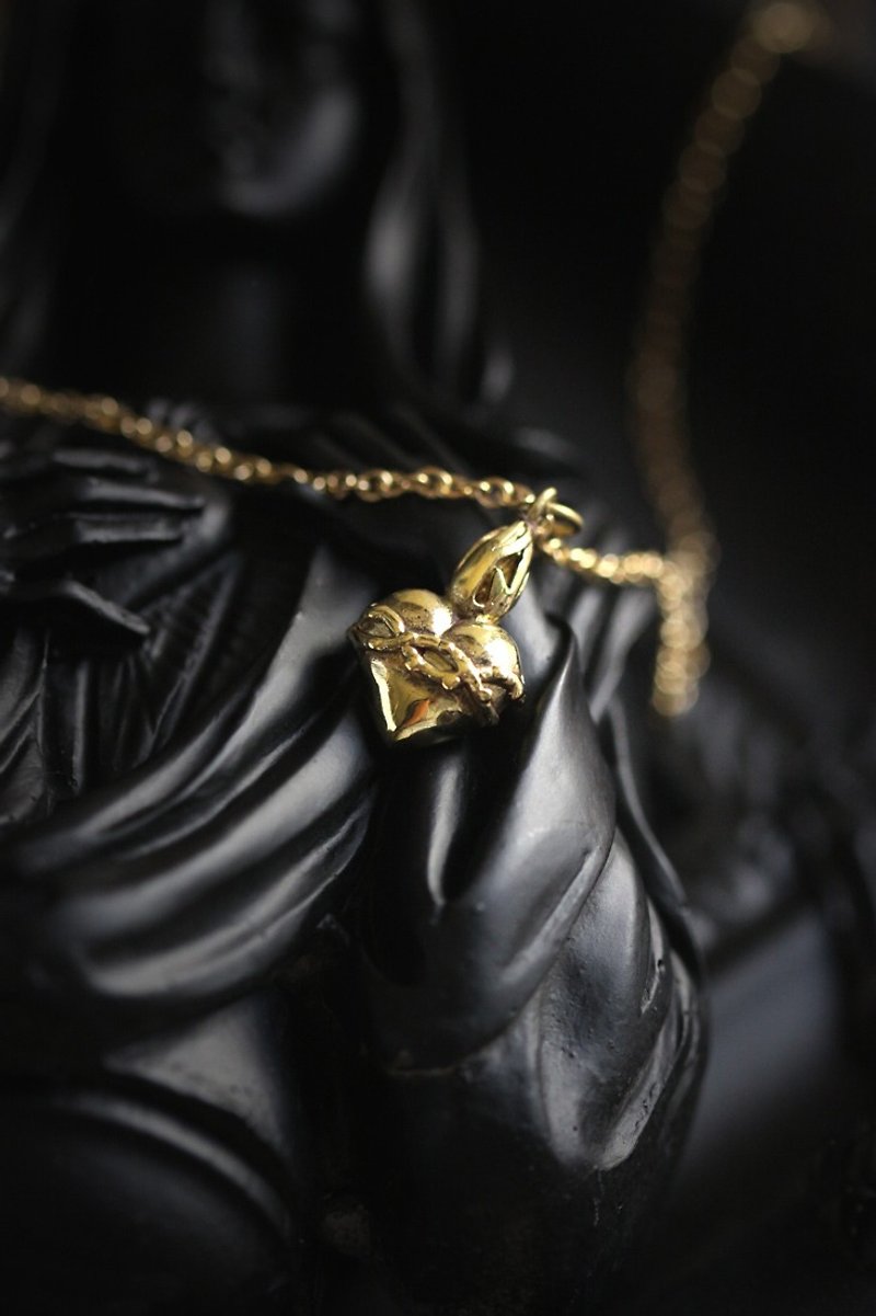 Secret Heart Charm Necklace. - 項鍊 - 其他金屬 