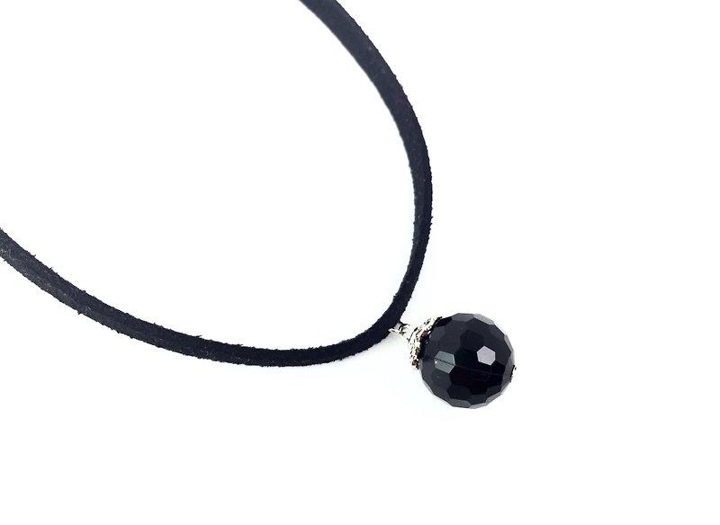 Mysterious Black Fruit-Black Necklace - สร้อยคอ - หนังแท้ สีดำ