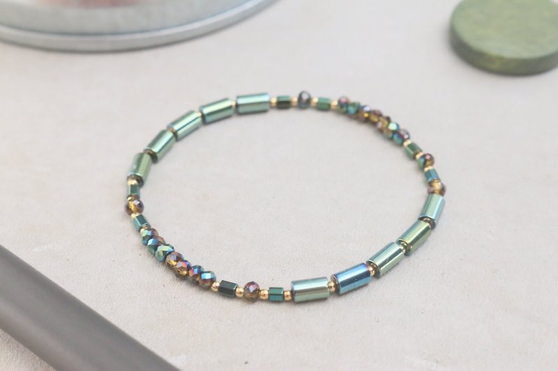 Clear crystal blue sea bracelet 0581 - Bracelets - Gemstone Green