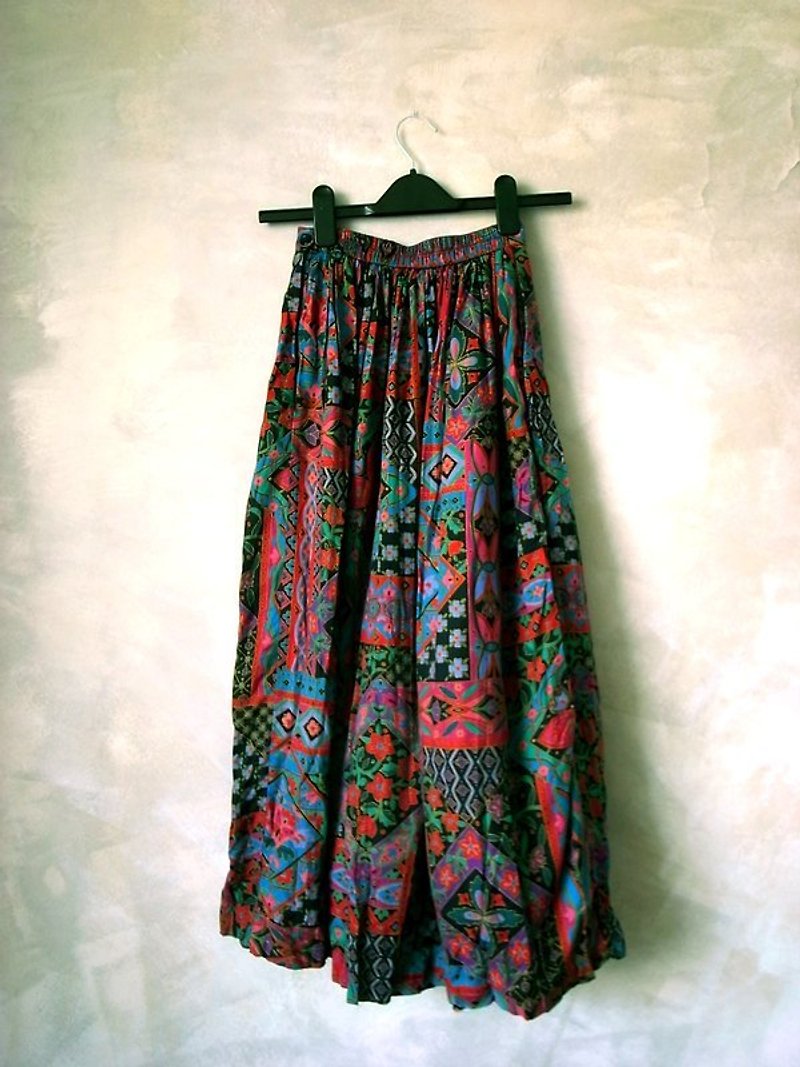 日式和風 花紋混緞 長裙 Bea:Mon 古著 - スカート - その他の素材 多色