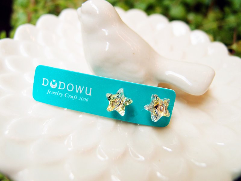 "DODOWU jewelry hand-made light" [Austrian crystal ※ chubby star crystal diamond earrings] Allergy / can do cramping - ต่างหู - เครื่องเพชรพลอย ขาว