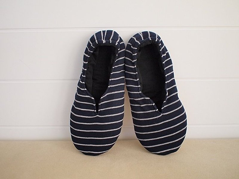 hairmo。深藍細條室內暖暖拖鞋(男女皆可) - Men's Casual Shoes - Other Materials Blue