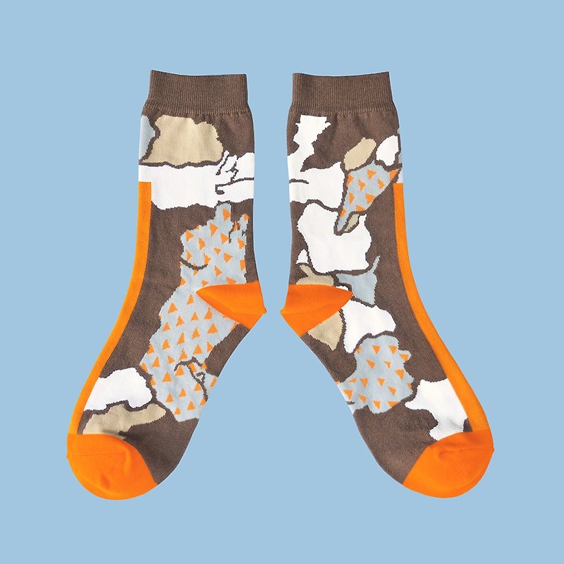 裂牆棉質中筒襪 - 襪子 - 咖啡 - 襪子 - 棉．麻 咖啡色
