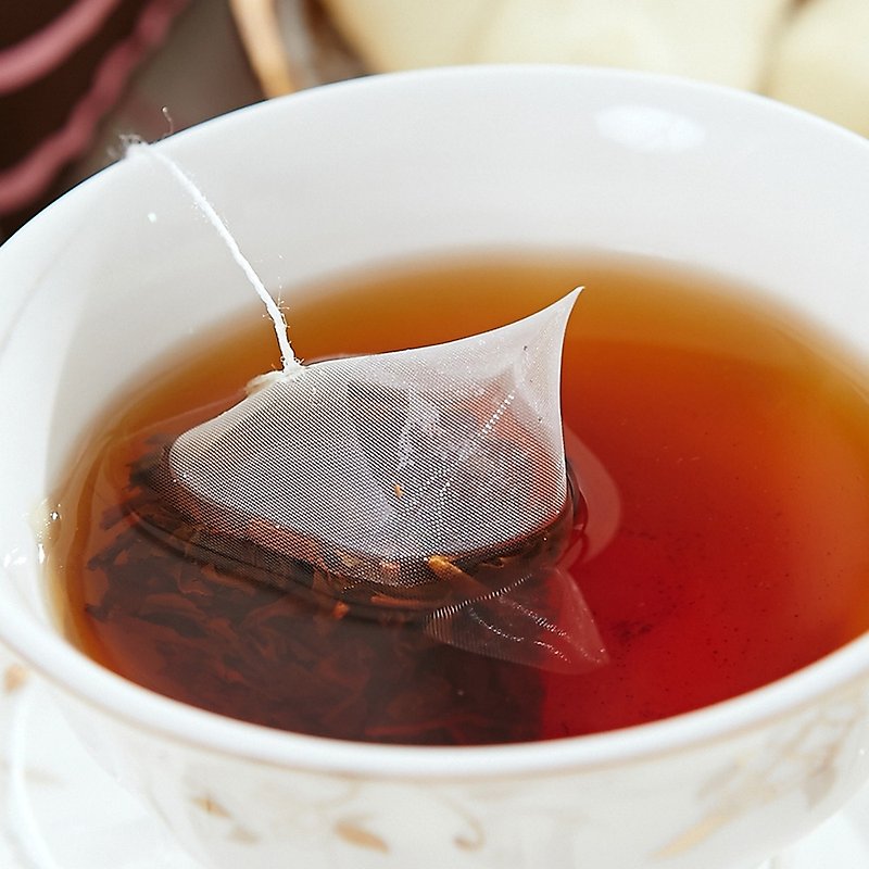Toffee flavored black tea (10pcs/bag)│Triangular three-dimensional tea bag‧Perfect ratio of sweets and black tea - Tea - Other Materials Red