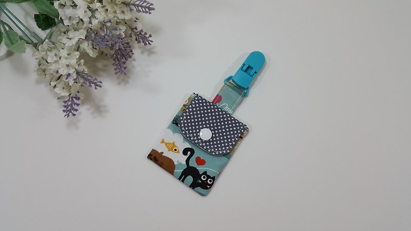 Meow love fish talismans pocket clip - ผ้ากันเปื้อน - วัสดุอื่นๆ หลากหลายสี