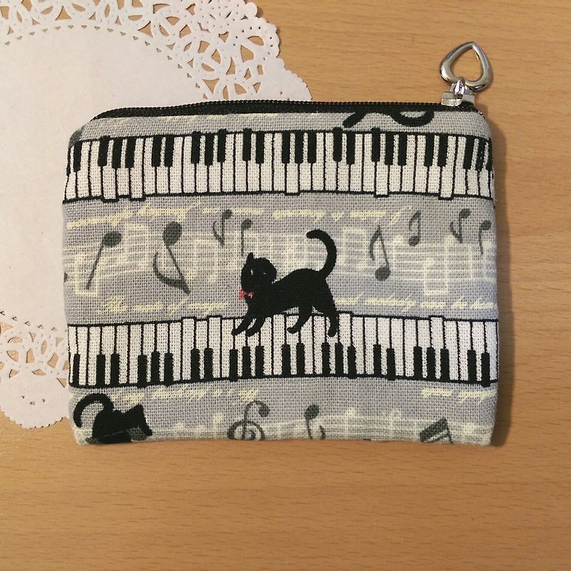 【Piano and Black Cat Coin Purse (Gray)】 Musical Instrument Notes Five-line Piano Keyboard Cotton Hand-made Customized "Misi Bear" Graduation Gifts - Coin Purses - Other Materials Gray