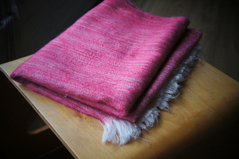 Vista [knowledge], South America, hand-made alpaca shawl (2015 A / W) - ผ้าพันคอ - วัสดุอื่นๆ สีแดง