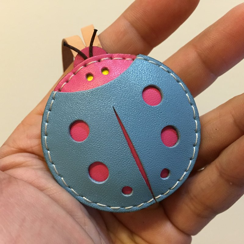 Leatherprince Handmade Leather Taiwan MIT Blue/Pink Cute Ladybug Hand-stitched leather strap small size - Keychains - Genuine Leather Pink