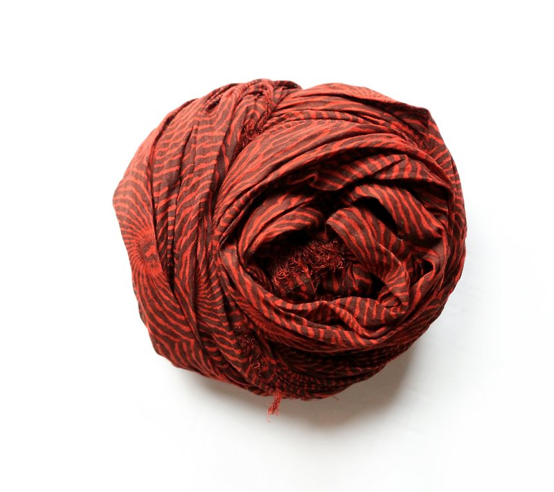 Omake Indian cotton shawls by hand twister - ผ้าพันคอ - วัสดุอื่นๆ สีส้ม