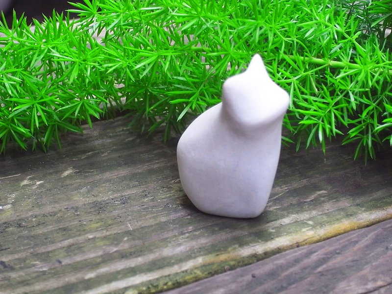 Rise cat - Pottery & Ceramics - Other Materials White