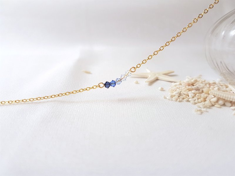 Ice Cube‧Gradient Blue Crystal Necklace - Necklaces - Crystal Blue