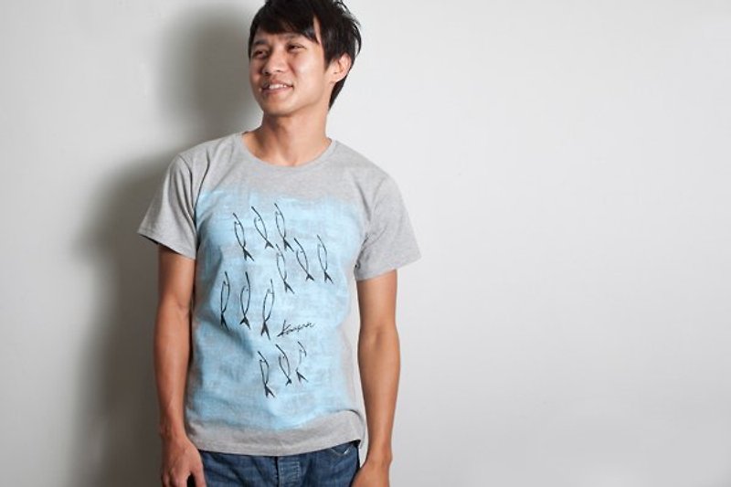 Designers 純手工製作 男/女【 Fish 】全館免運 - 女 T 恤 - 棉．麻 藍色
