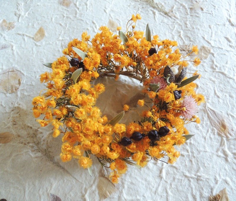 微甜‧圈 手作 好迷你 花園裡森林生活 野地小花 小花圈 甜塔 - 壁貼/牆壁裝飾 - 植物．花 橘色