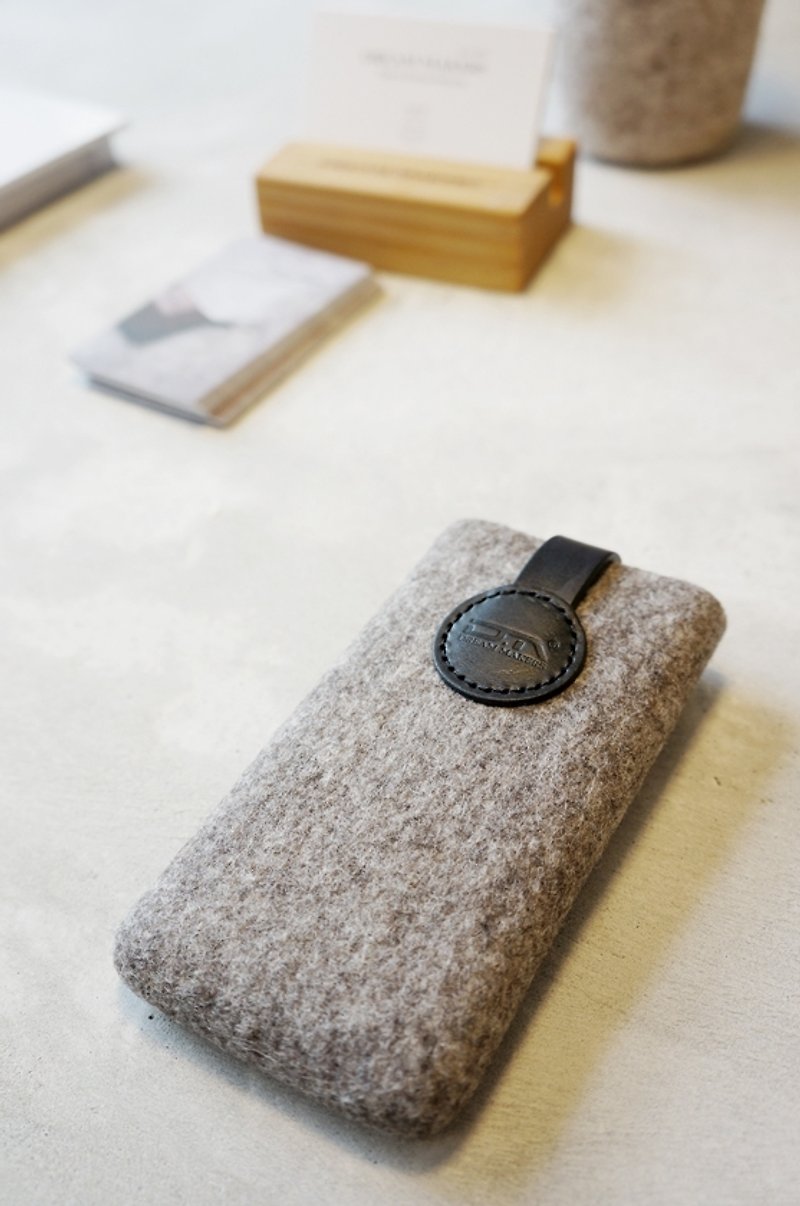 圓標款羊毛手機袋 （iphone 5,5s專用） - Other - Wool 
