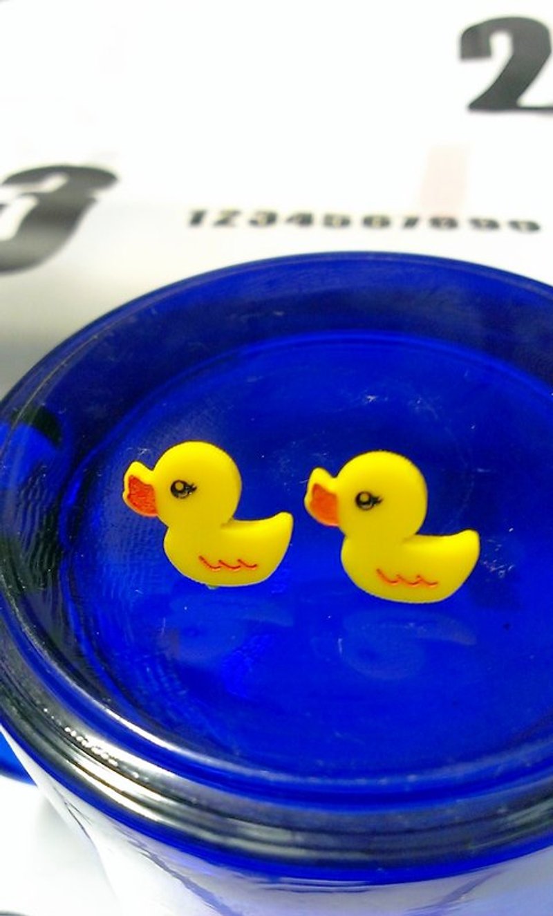 療癒系黃色小鴨鴨 在小耳垂恣意游泳 - ピアス・イヤリング - プラスチック イエロー