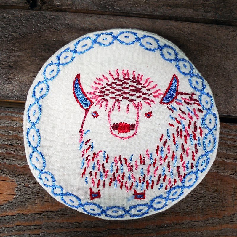 Hand-embroidered coasters _ _ white yak - ที่รองแก้ว - วัสดุอื่นๆ สีน้ำเงิน