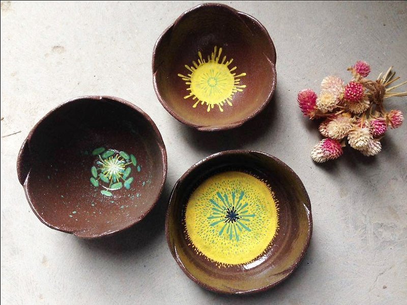 Lingo ceramic fruit bowl flowers ornaments plate - จานเล็ก - วัสดุอื่นๆ สีนำ้ตาล