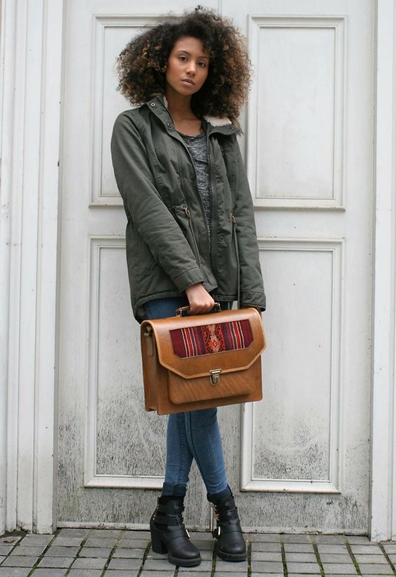 Sol Satchel small leather bag / briefcase (in) - กระเป๋าแมสเซนเจอร์ - หนังแท้ สีนำ้ตาล