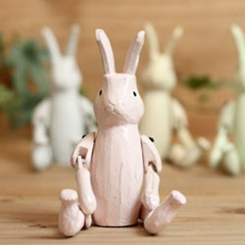 日本進口手工雕刻關節可活動居家擺飾可愛小兔子(粉色-小) - 擺飾/家飾品 - 木頭 粉紅色