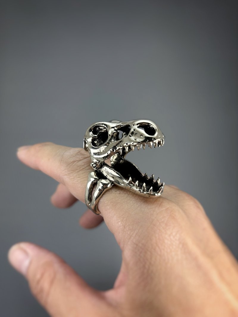 T rex skull ring in white bronze,Rocker jewelry ,Skull jewelry,Biker jewelry - แหวนทั่วไป - โลหะ 