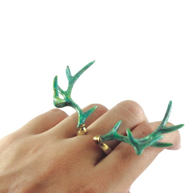 Stag horn ring in White bronze with hand painting patina color  ,Rocker jewelry ,Skull jewelry,Biker jewelry - แหวนทั่วไป - โลหะ 